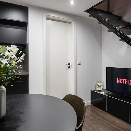 E41 - Trendy Boutique Apartments - Prime Spot By Bqa Budapest Room photo